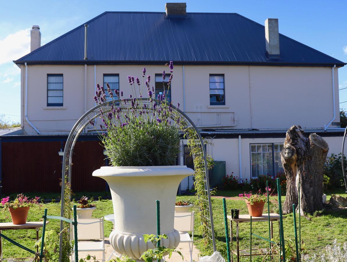 Blue Bell Inn Sorell Exterior foto